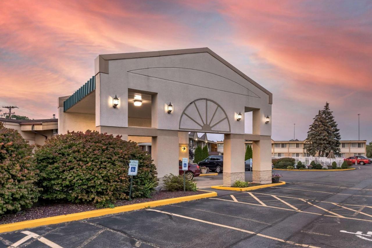 Quality Inn & Suites Vestal Binghamton Near University Luaran gambar