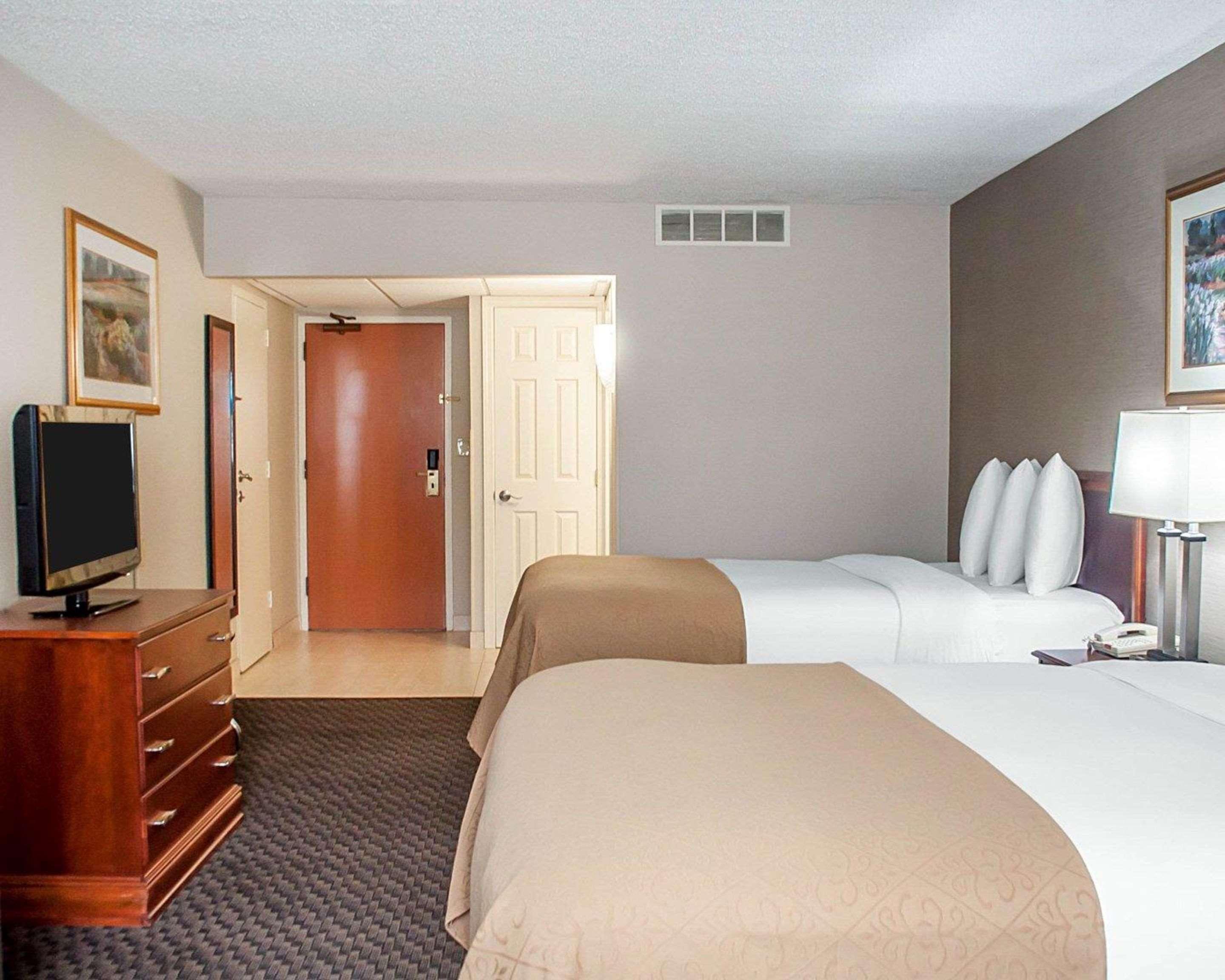 Quality Inn & Suites Vestal Binghamton Near University Luaran gambar