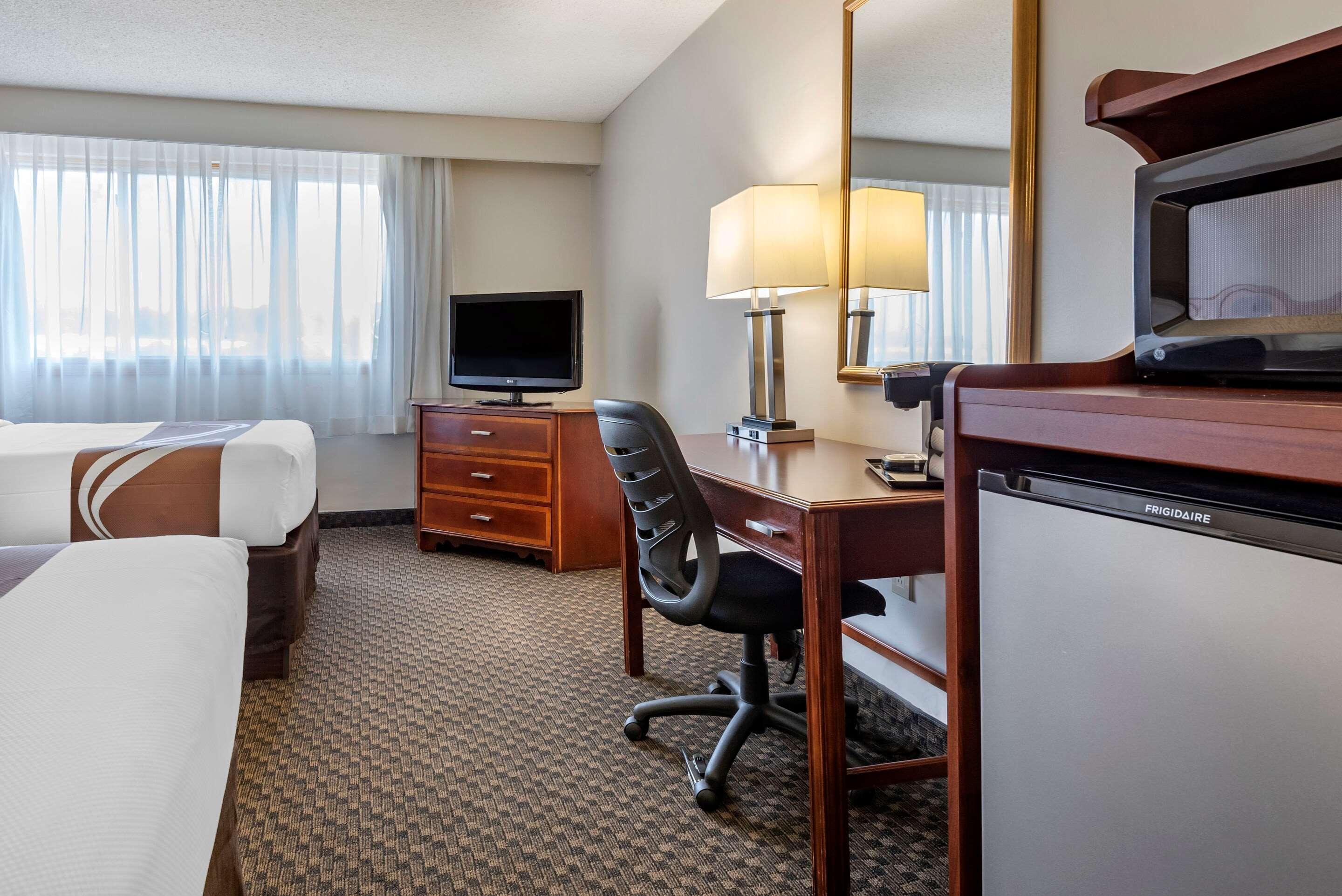 Quality Inn & Suites Vestal Binghamton Near University Luaran gambar