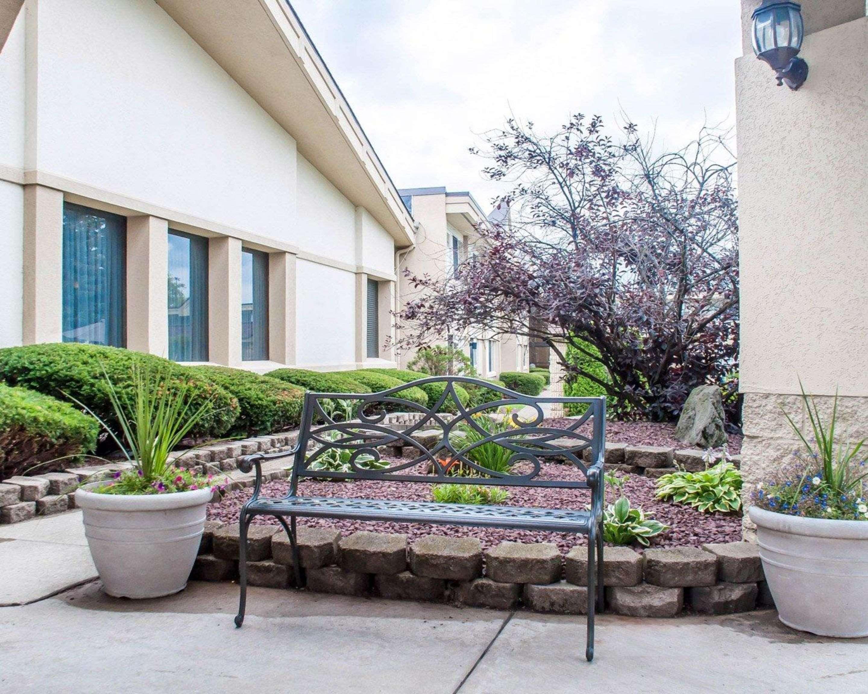 Quality Inn & Suites Vestal Binghamton Near University Luaran gambar
