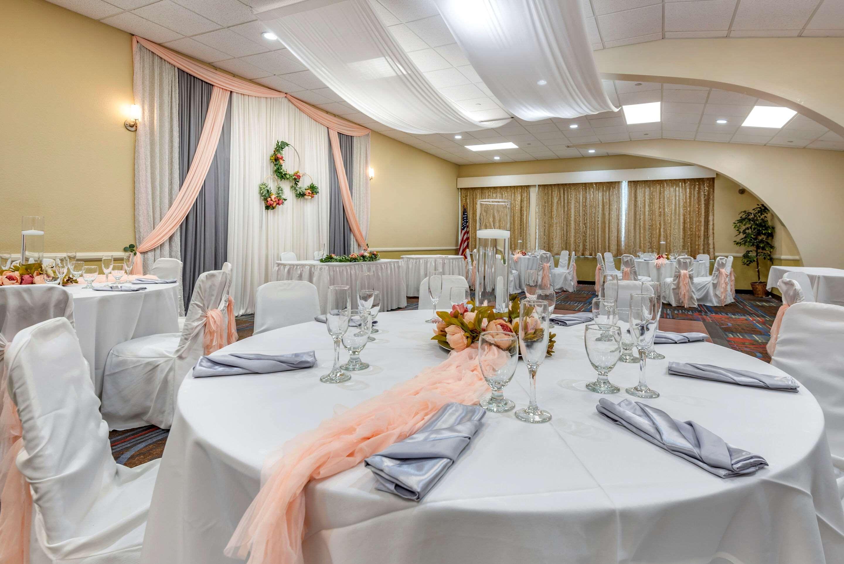 Quality Inn & Suites Vestal Binghamton Near University Luaran gambar