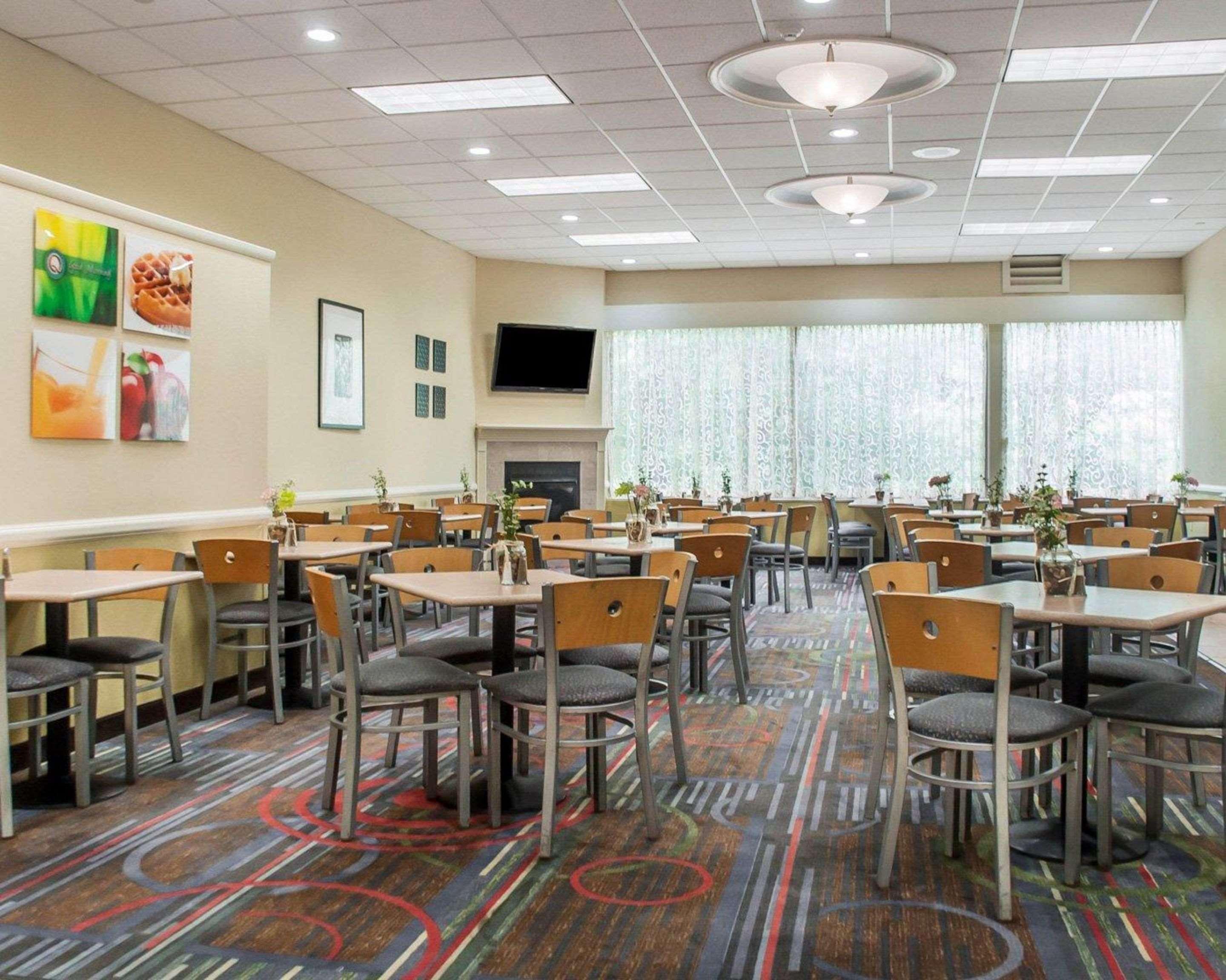 Quality Inn & Suites Vestal Binghamton Near University Luaran gambar