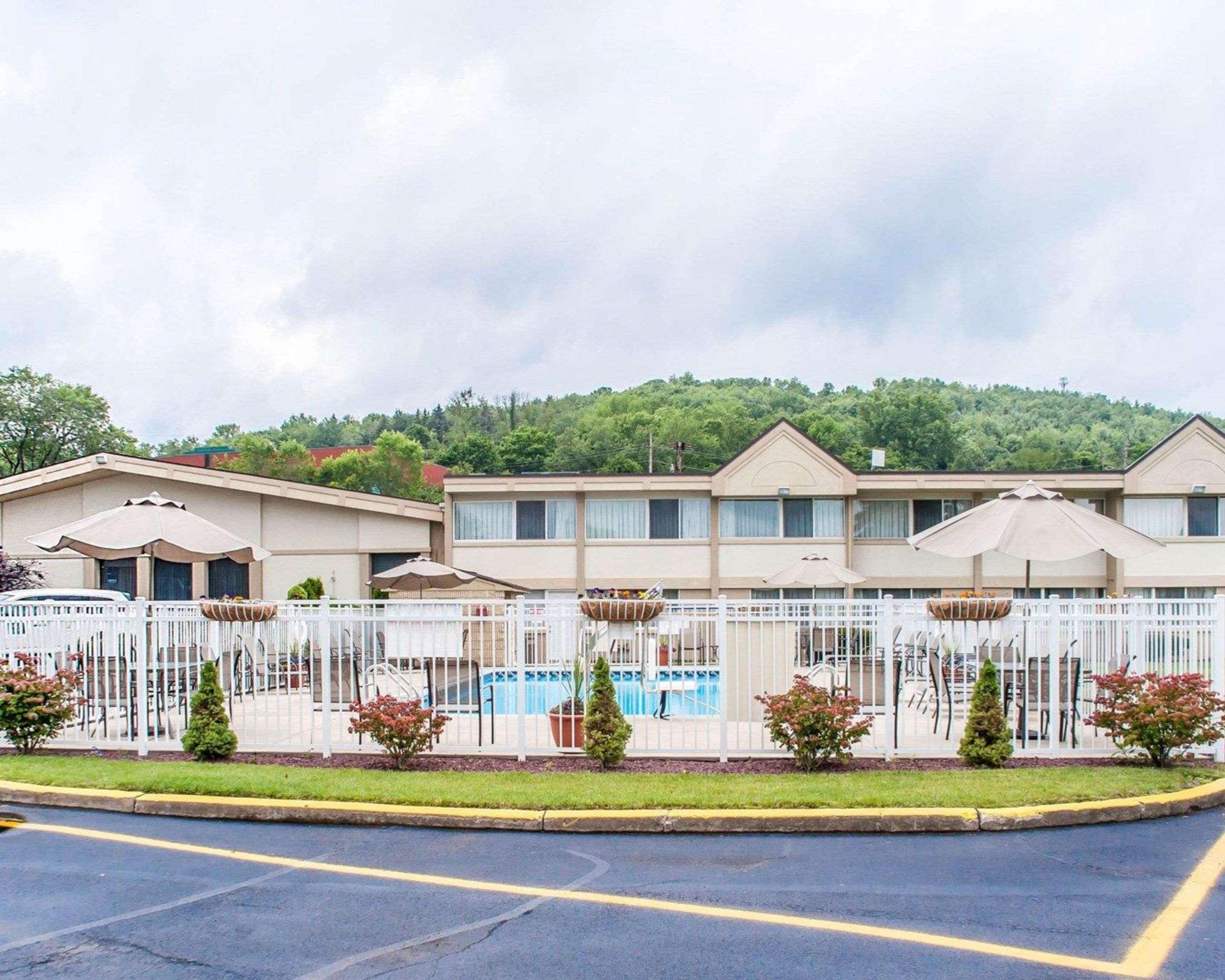 Quality Inn & Suites Vestal Binghamton Near University Luaran gambar