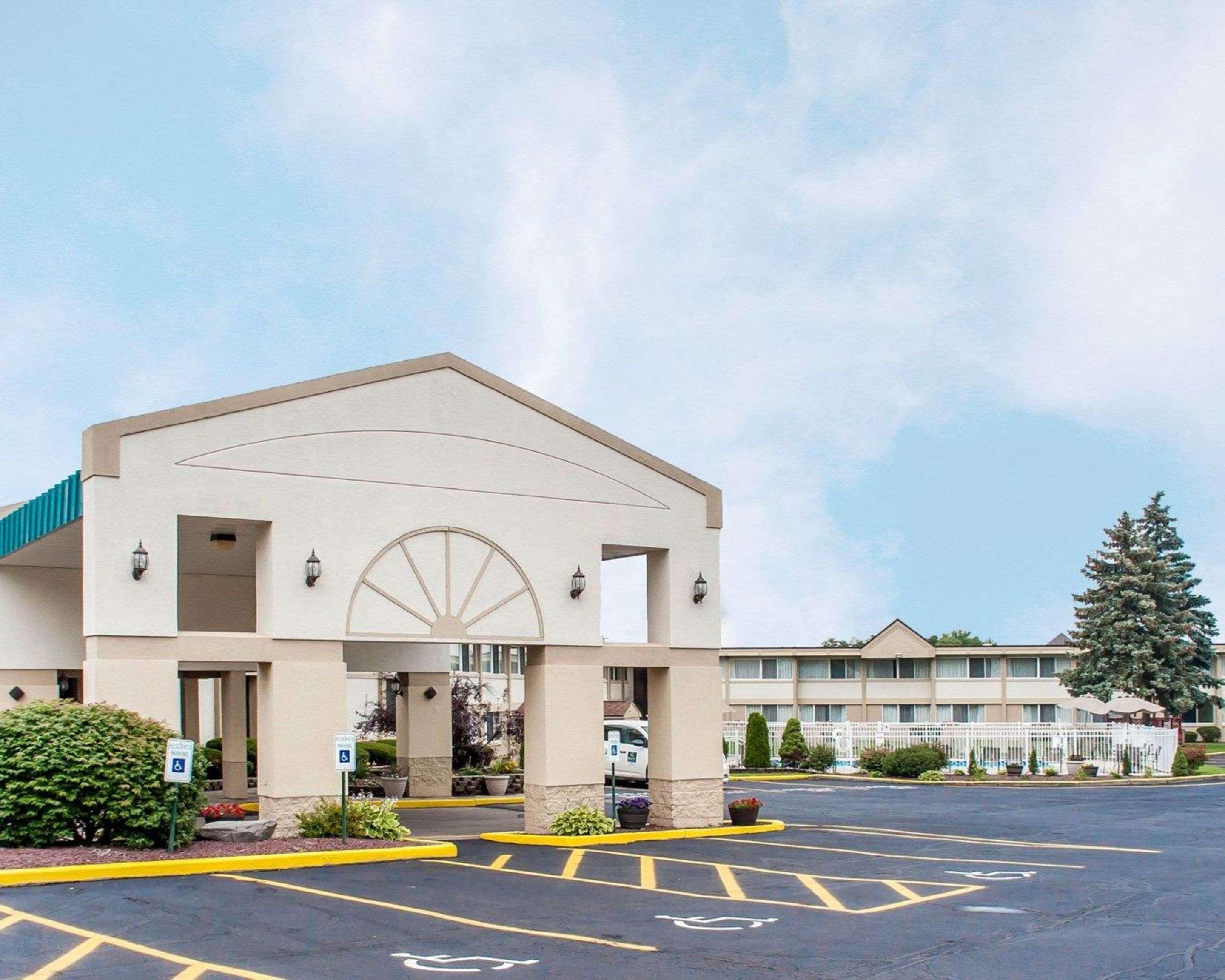 Quality Inn & Suites Vestal Binghamton Near University Luaran gambar